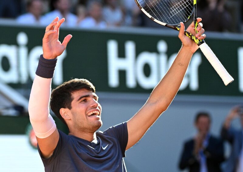 ¿Qué deporte ver por TV/Streaming el fin de semana? Carlos Alcaraz en épica remontada ante Jannik Sinner. EFE/EPA/CAROLINE BLUMBERG