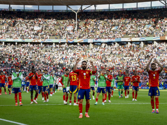 Eurocopa: Once datos del duelo entre España e Italia Los jugadores de la Selección española de fútbol, celebrando su victoria del pasado sábado ante Croacia en la Eurocopa, en el Estadio Olímpico de Berlín. EFE/J.J. Guillén