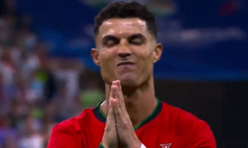 Cristiano Ronaldo en lágrimas tras fallar un penal Cristiano Ronaldo en lágrimas tras fallar un penal