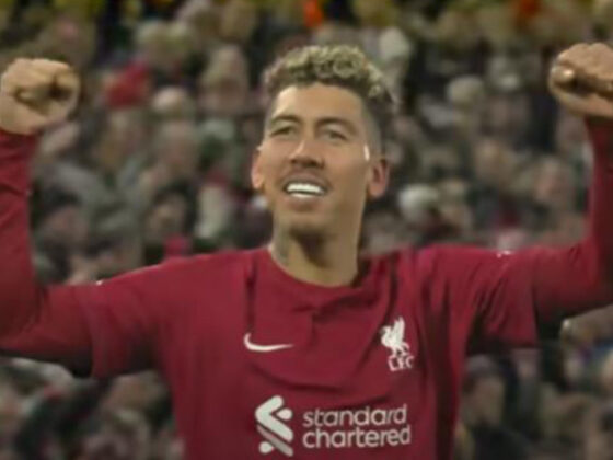 Roberto Firmino olvida del fútbol por un rato y se convierte en pastor Roberto Firmino olvida del balón por un rato y se convierte en pastor