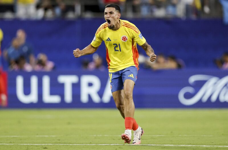 Daniel Muñoz de Colombia reacciona ante un gol del compañero Jefferson Lerma durante la Copa América. EFE/EPA/ERIK S. MENOR