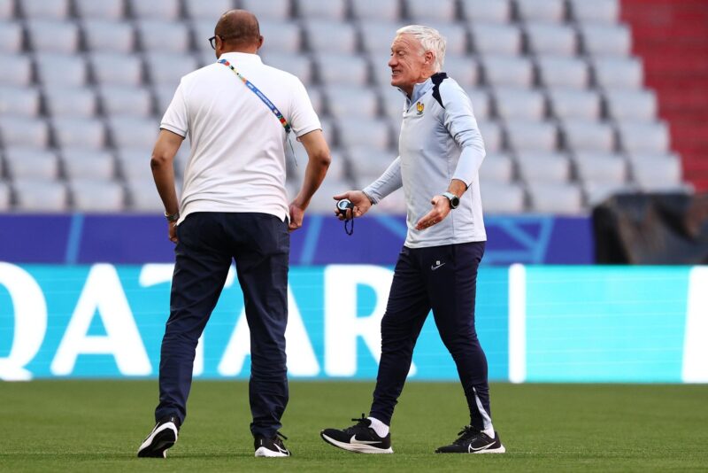 Munich (Germany), 08/07/2024.- Head coach Didier Deschamps (R) of France leads the team's training session in Munich, Germany, 08 July 2024. France faces Spain in a UEFA EURO 2024 semi-finals match on 09 July. (Francia, Alemania, España) EFE/EPA/ANNA SZILAGYI