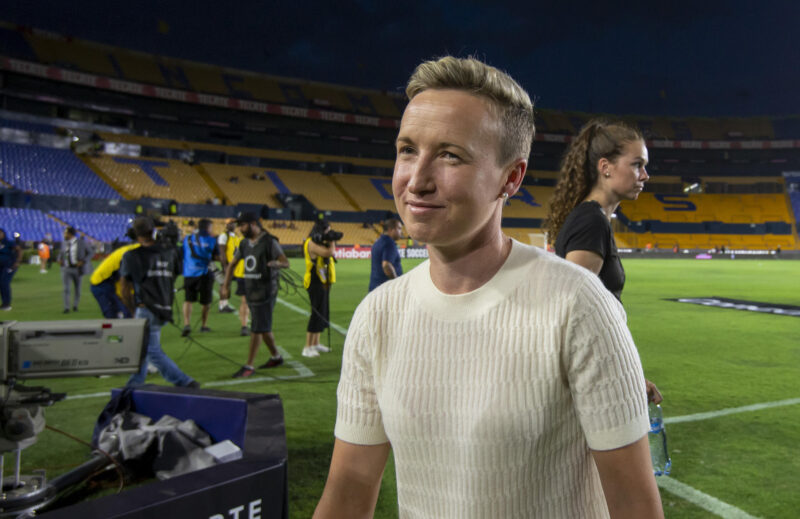 Confirmado por el TAS: Canadá recibe sanción de seis puntos Beverly Priestman, entrenadora de la selección femenil de Canadá en foto de archivo de Miguel Sierra. EFE