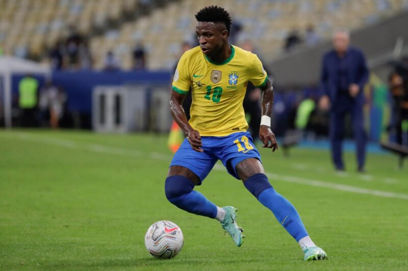 Eliminatorias CONMEBOL, Nations League y amistosos, ¿dónde ver? Fotografía de archivo de Vinicus Jr, el referente de la selección de Brasil que no pudo responder a las expectativas en la Copa América de Estados Unidos. EFE/Antonio Lacerda