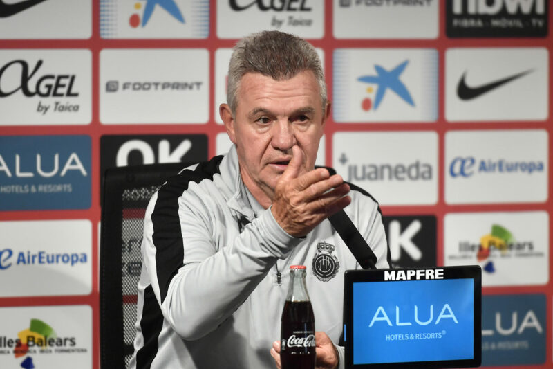 Imagen de archivo del técnico mexicano Javier Aguirre. EFE/ Miquel A. Borràs