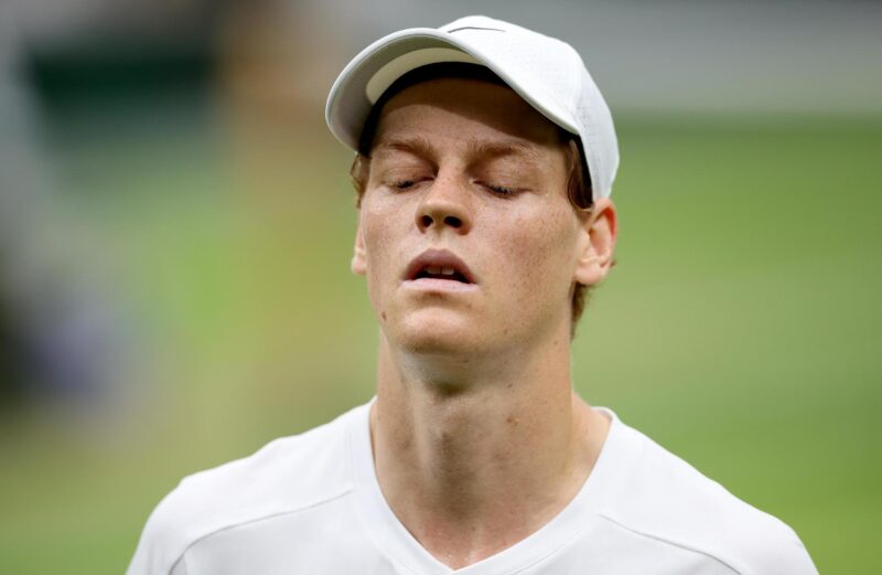Fracaso de Sinner; Djokovic y Alcaraz muy cerca del #1 del ranking El italiano Jannik Sinner en Wimbledon, Reino Unido. EFE/EPA/NEIL HALL