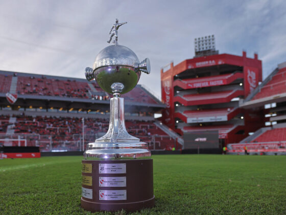 Copa Libertadores: Marcadores de la fase 3 Fotografía de archivo fechada el 23 de marzo de 2024 de uno de los trofeos de la Copa Libertadores obtenido por el Club Atlético Independiente. EFE/ Luciano González