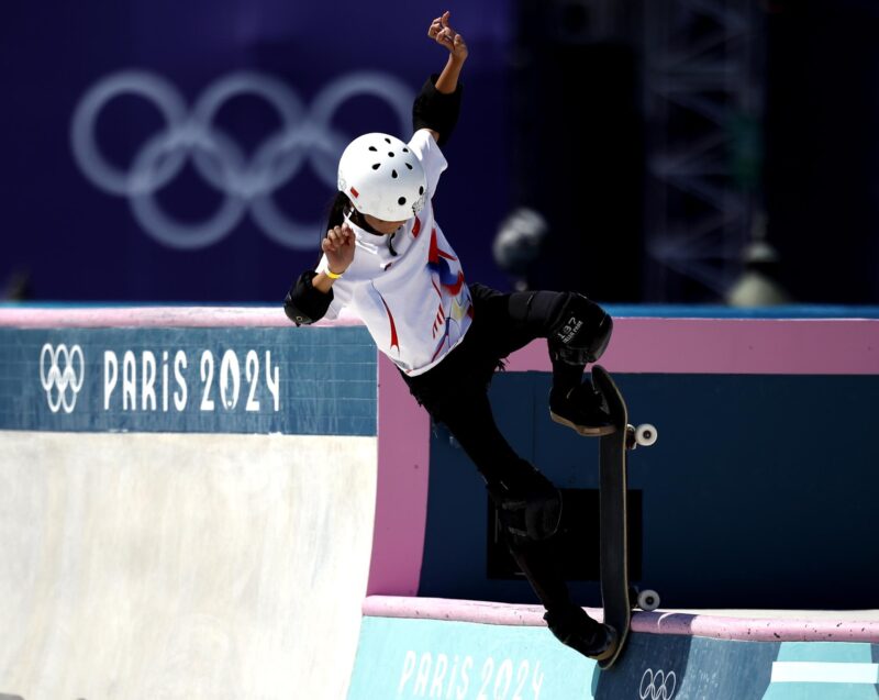 París 2024: "Me siento muy orgullosa de mí", Skater china de 11 años La china Haohao Zheng compite en los Juegos de París. EFE/EPA/YOAN VALAT