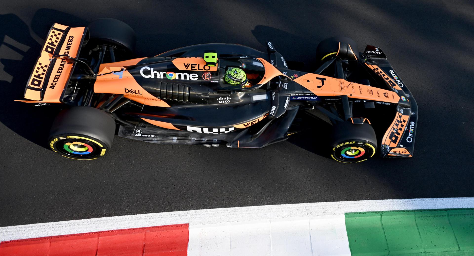 El piloto británico de McLaren Lando Norris, durante el Gran Premio de Italia de F1. EFE/EPA/Daniel Dal Zennaro