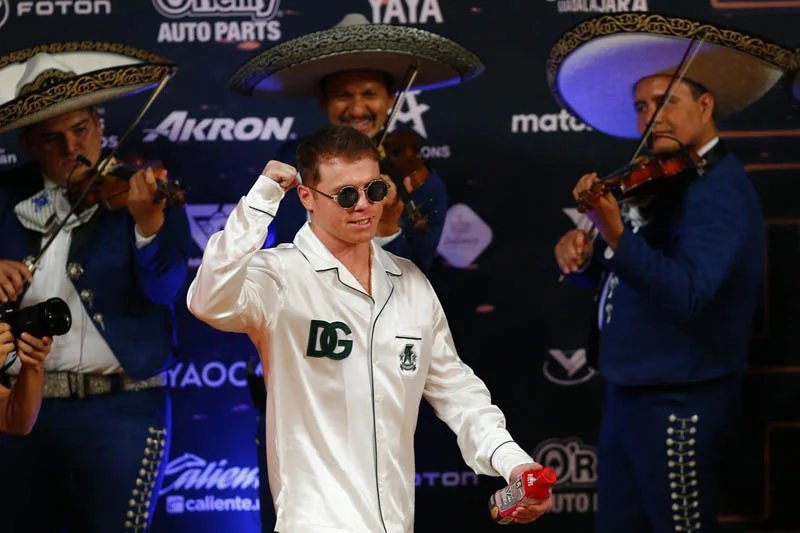 Canelo Álvarez promete que Berlanga pagará caro y no llegará al round 12