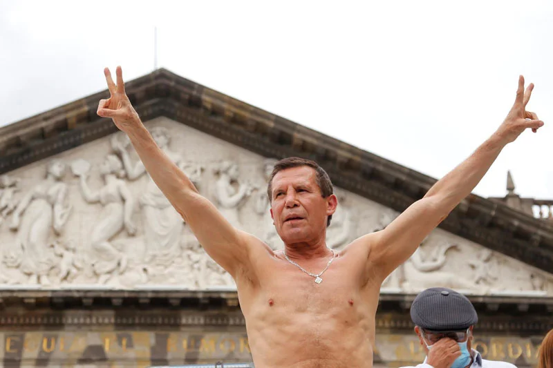 Comparan a Julio César Chávez con Pelé, Mandela y Muhammad Ali