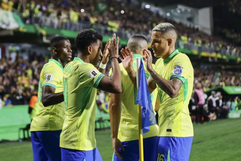Brasil 4 - 0 Perú: Resultado, resumen y estadísticas