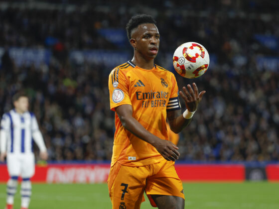 Real Sociedad 0 - 1 Real Madrid: Resultado, resumen y estadísticas El delantero brasileño del Real Madrid, Vinicius Junior, durante el encuentro correspondiente a la ida de las semifinales de la Copa del Rey que disputan Real Sociedad y Real Madrid en el estadio de Anoeta, en San Sebastián. EFE / Juan Herrero.