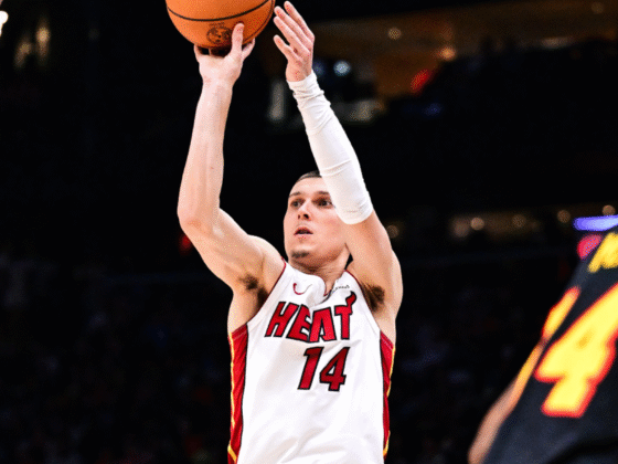 ¡Con suspenso incluido! Miami Heat gana y clasifica a los playoffs Miami Heat vs. Atlanta Hawks. / X: @MiamiHeat